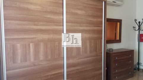 Foto 4 de Piso en venta en Calle Calle del Poeta Francisco Coronado y Delicad, Martiricos - La Roca - La Rosaleda, Málaga Capital