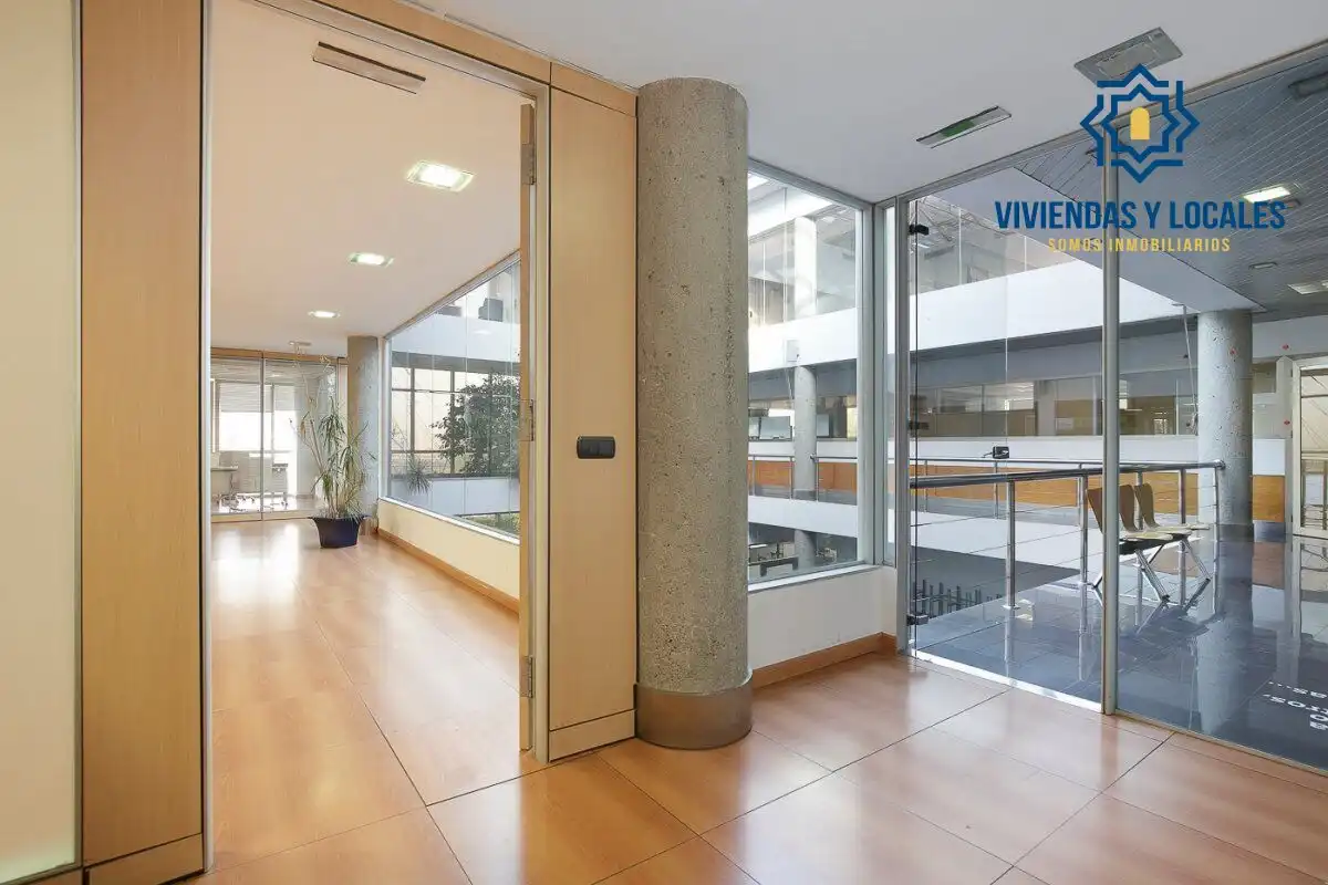 Oficina amb ascensor en venda a Campus de la Salud, imagen 32
