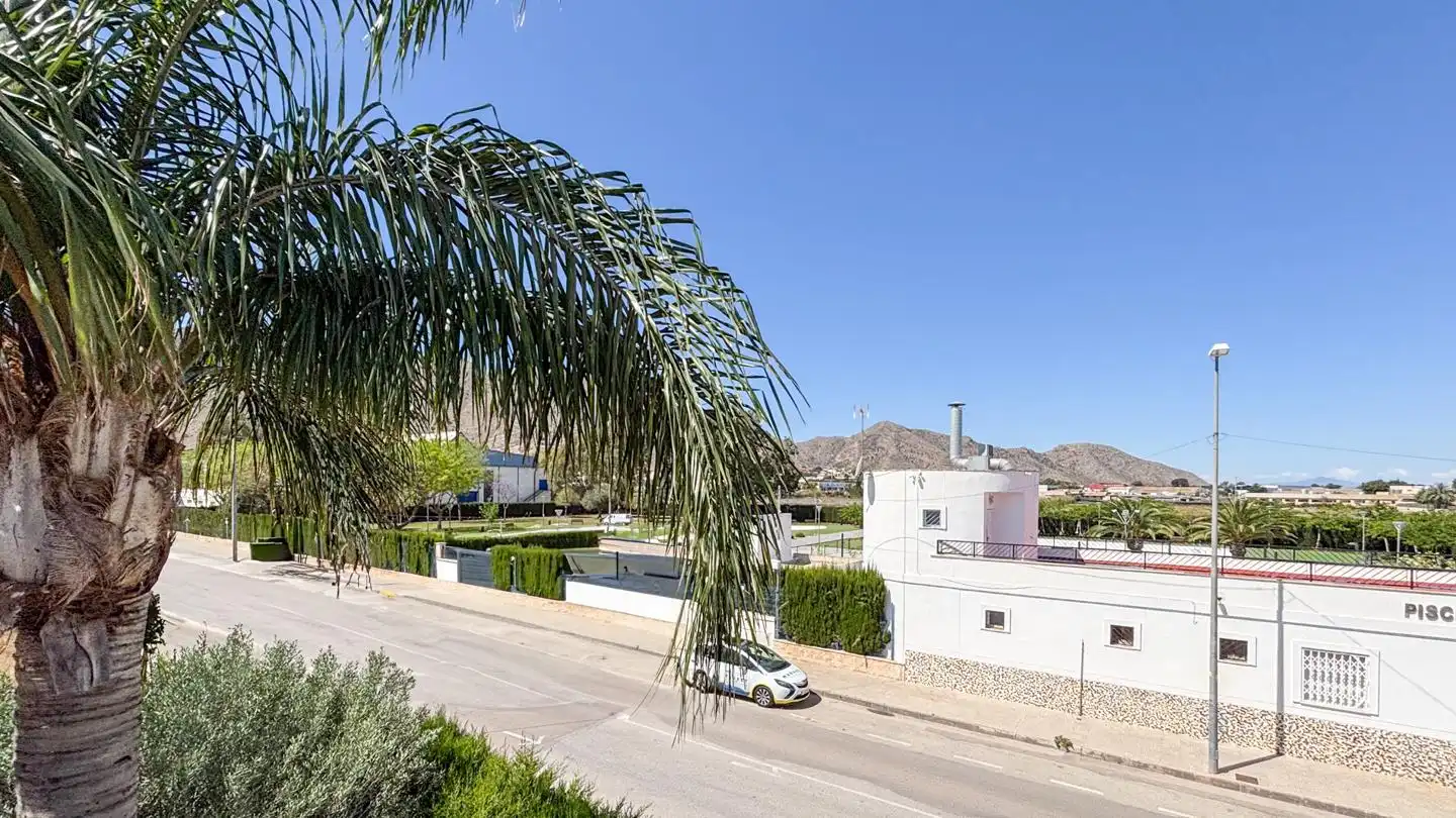 Vista exterior de Casa o chalet en venta en Cox con Aire acondicionado, Jardín privado y Parquet