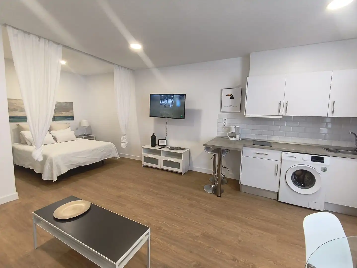 Dormitori de Estudi de lloguer en Las Palmas de Gran Canaria amb Parquet, Moblat i Rentadora