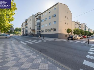 Appartamento con piscina in vendita a Calle BLASCO IBAÑEZ 20