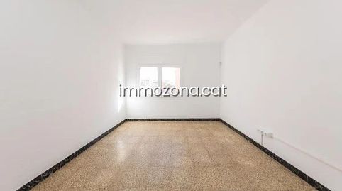 Foto 4 de Piso en venta en Calle Victor Balaguer, Llefià, Badalona