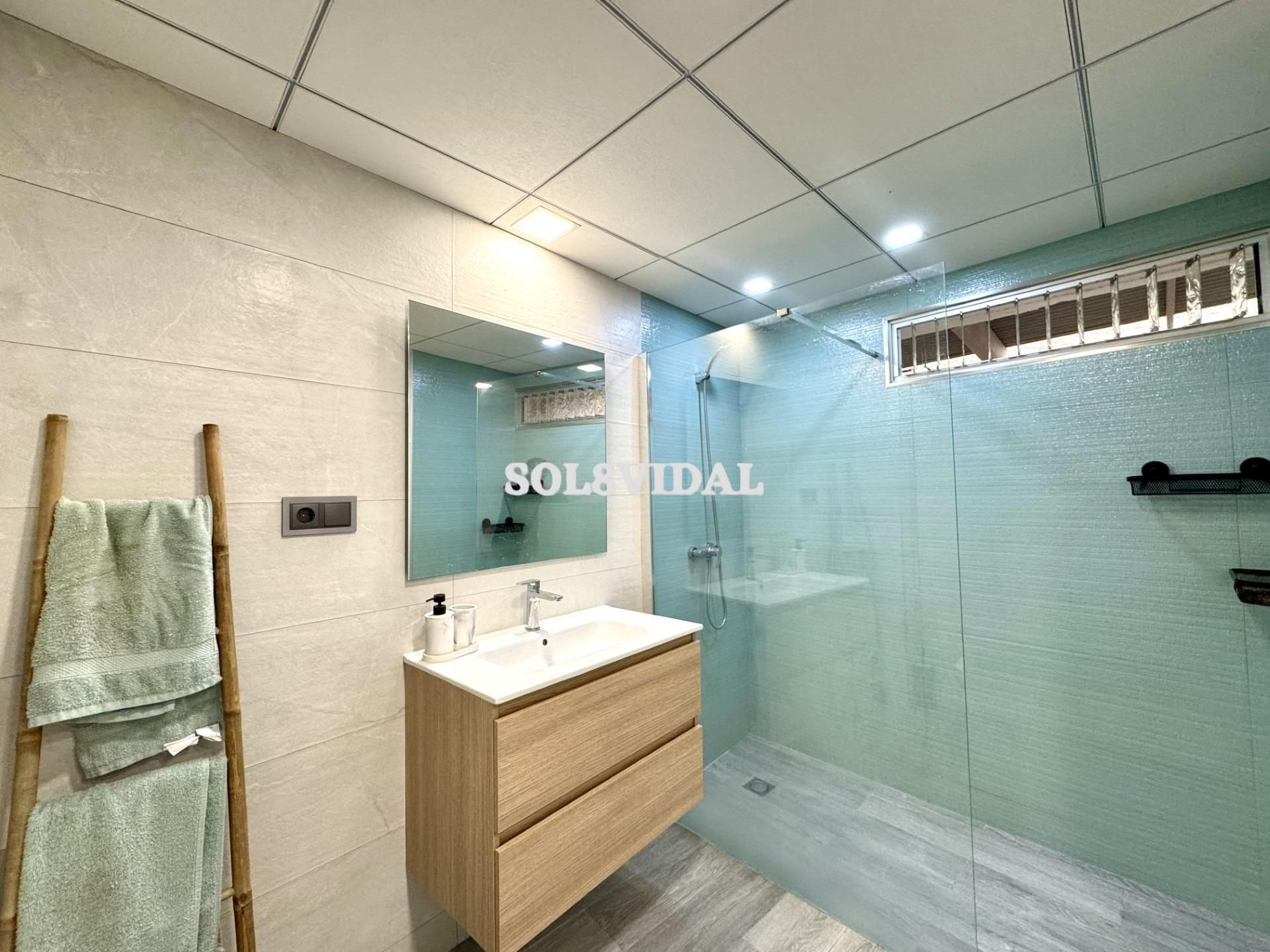 Bathroom of Flat for rent in Orihuela  with Furnished
