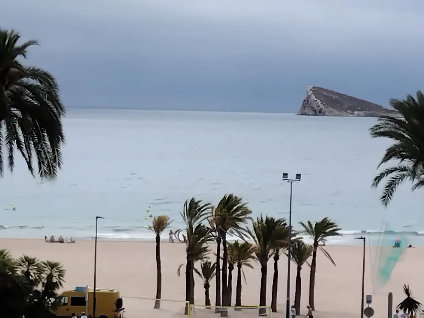 Vista exterior de Pis en venda en Benidorm amb Aire condicionat, Terrassa i Moblat