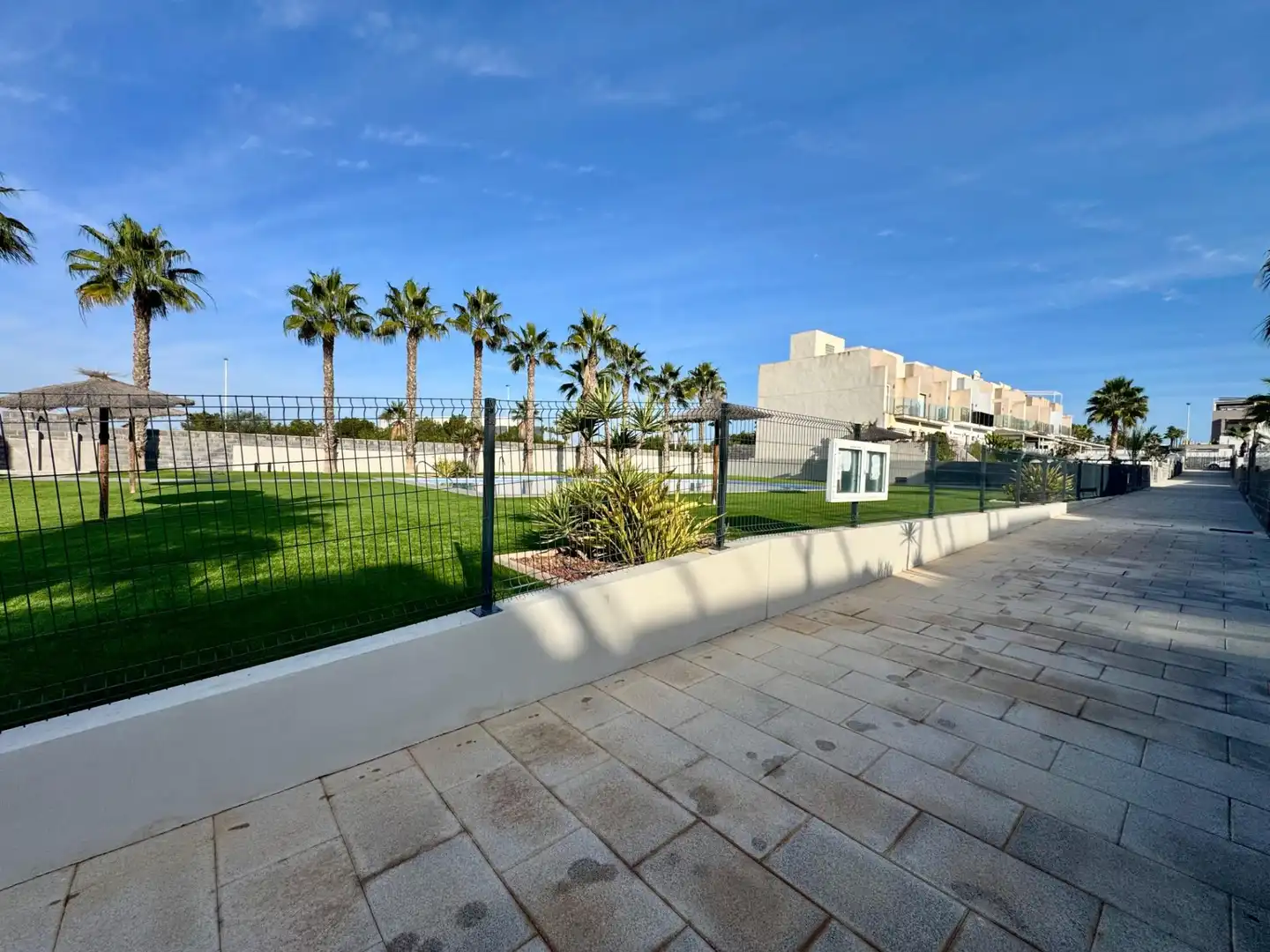 Terraza de Casa adosada en venta en Torrevieja con Jardín privado, Terraza y Balcón
