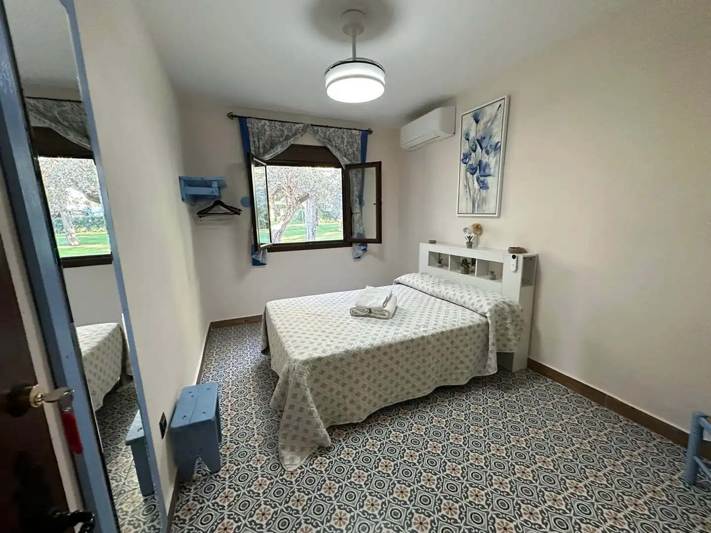 Habitación de Casa o chalet en venta en Montearagón con Aire acondicionado, Calefacción y Jardín privado