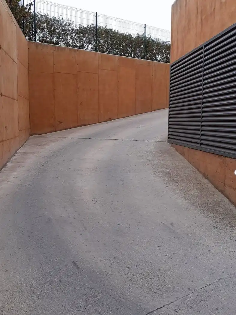 Garage zur Miete in Camí Marc, 6, Nou Eixample Nord