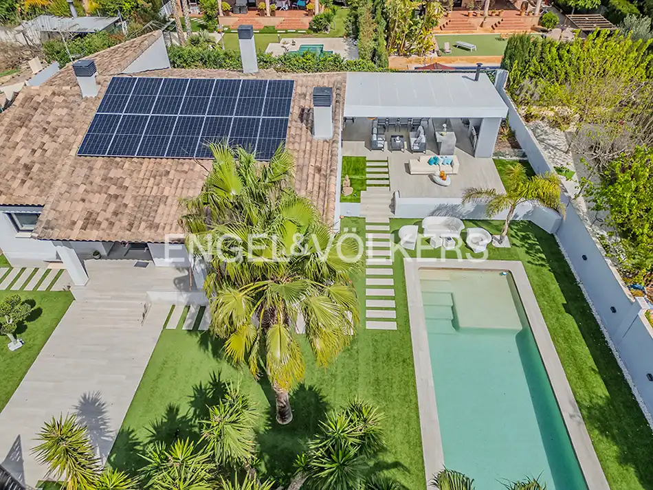 Vista exterior de Casa o chalet en venta en Mutxamel con Aire acondicionado, Calefacción y Jardín privado