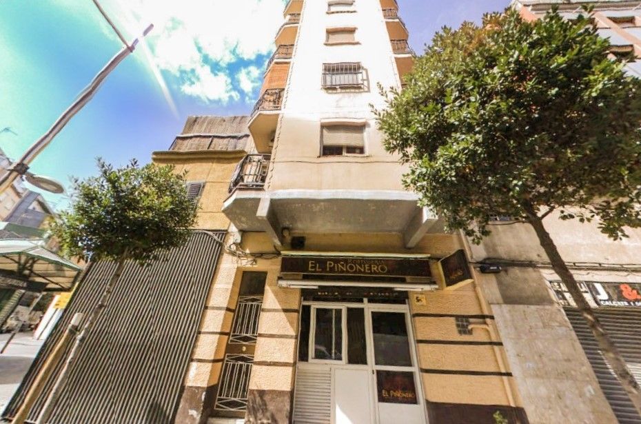 Exterior view of Flat for sale in L'Hospitalet de Llobregat
