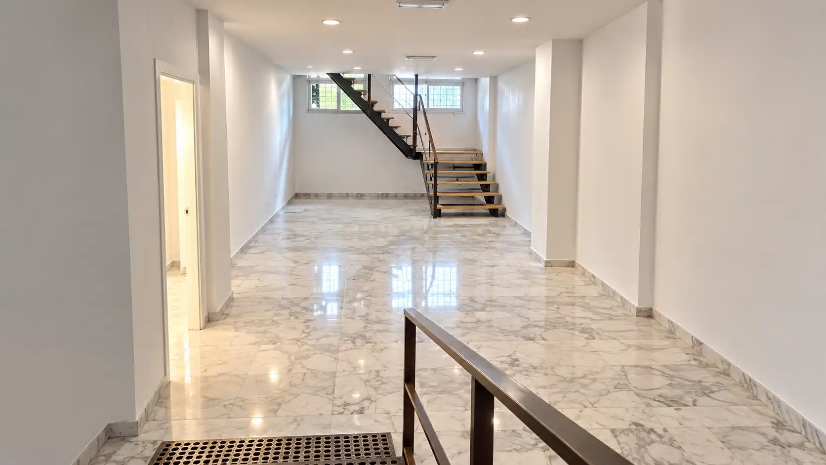 Business premises for sale in Puerto Marina, imagen 21