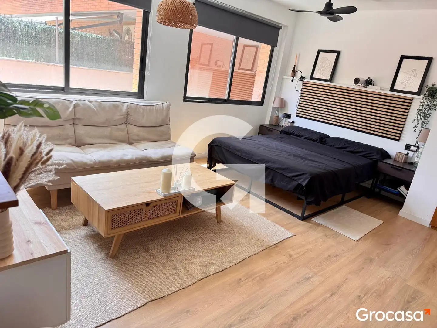 Schlafzimmer von Loft zum Verkauf in Rubí mit Klimaanlage, Abstellraum und Ofen