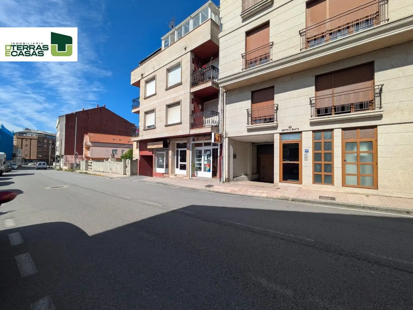 Vista exterior de Local en venda en Cangas  amb Moblat