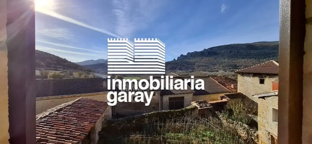 Casa o chalet en venta en Valle de Valdebezana con Calefacción, Jardín privado y Balcón