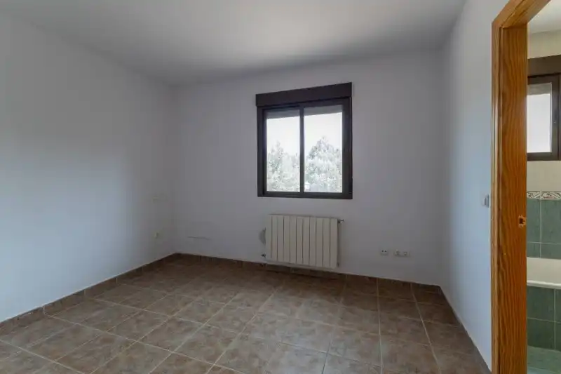 Dormitori de Casa o xalet en venda en Duruelo amb Calefacció, Terrassa i Piscina