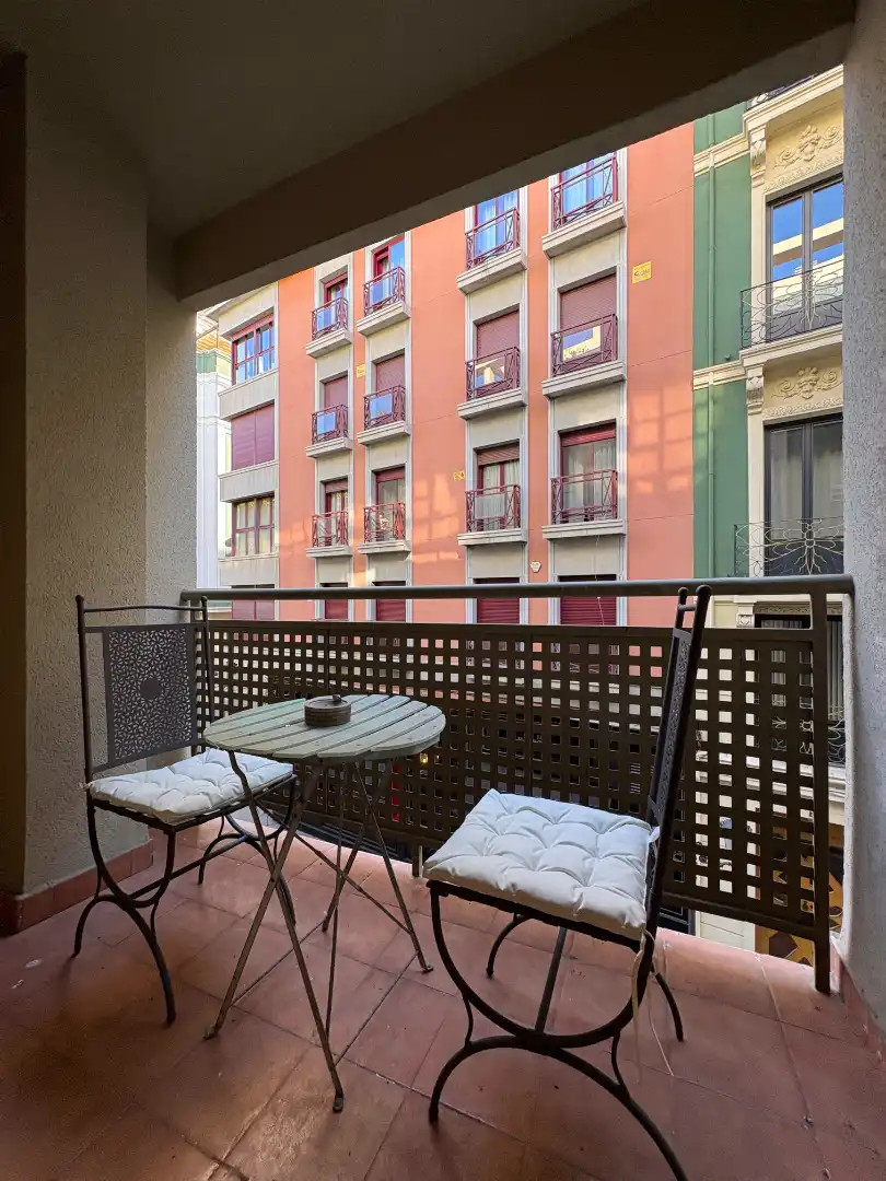 Appartamento con terrazza in vendita a Calle Médico Manero Mollà