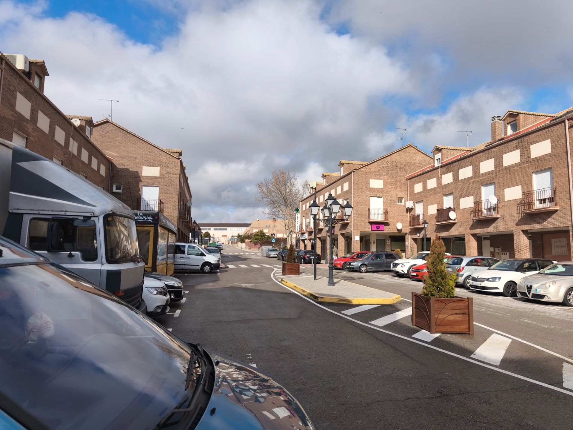Exterior view of Single-family semi-detached for sale in Quer