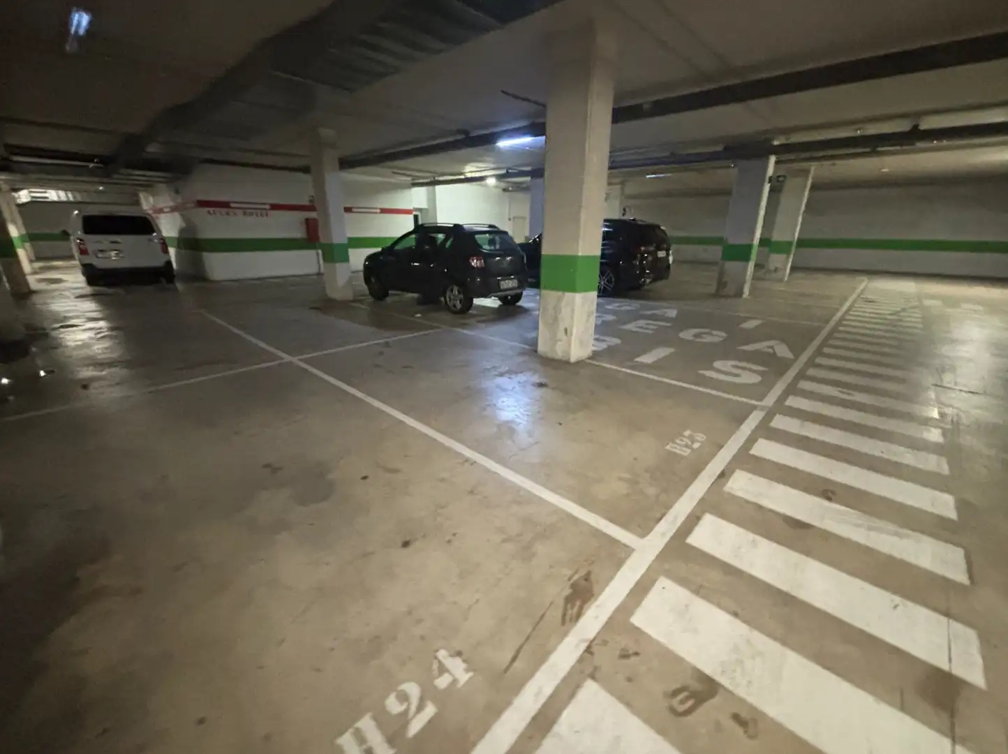 Garage zum Verkauf in Carrer Can Masachs, 18, Zona Industrial