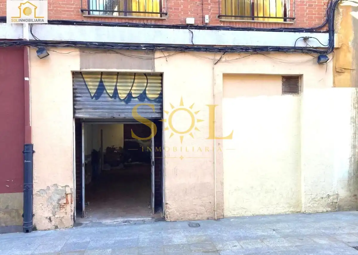 Local comercial en venda a Calle Serranos 1, imagen 3