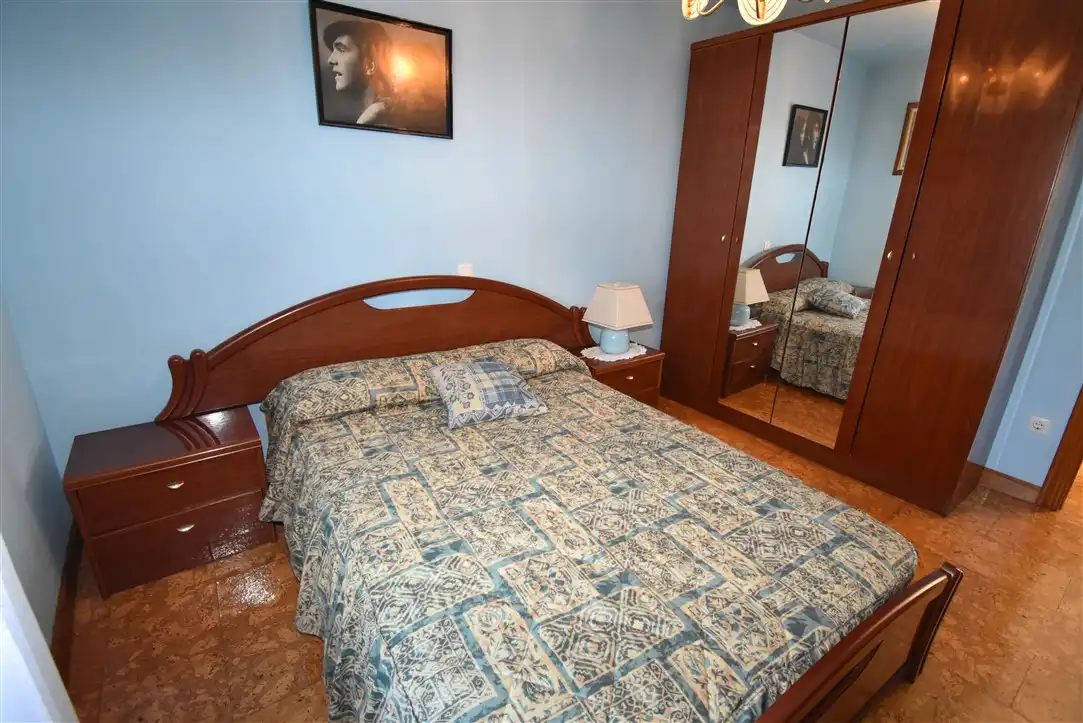 Habitación de Casa adosada en venta en Noja con Calefacción, Terraza y Amueblado