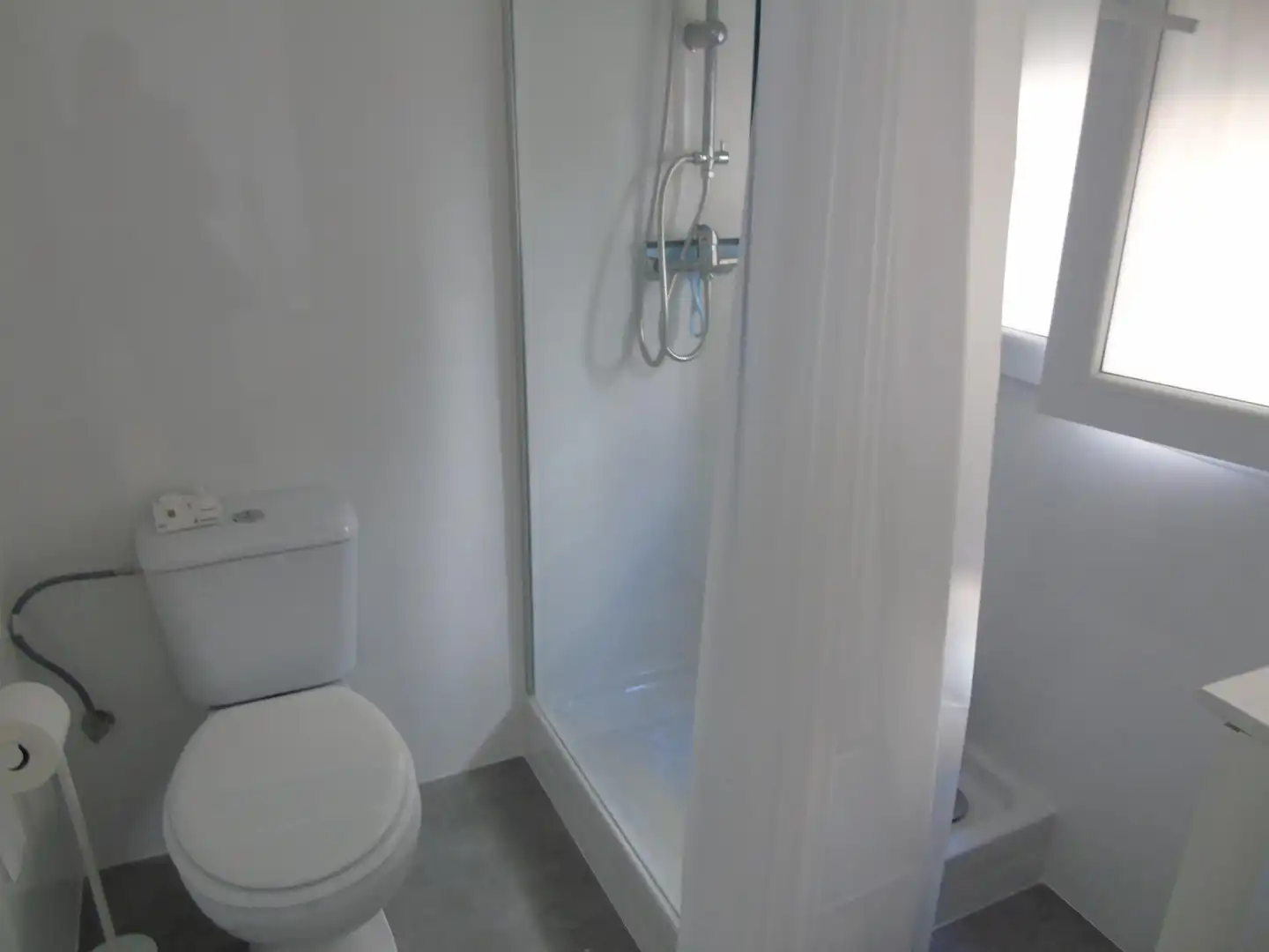Badezimmer von Wohnung zur Miete in Burjassot