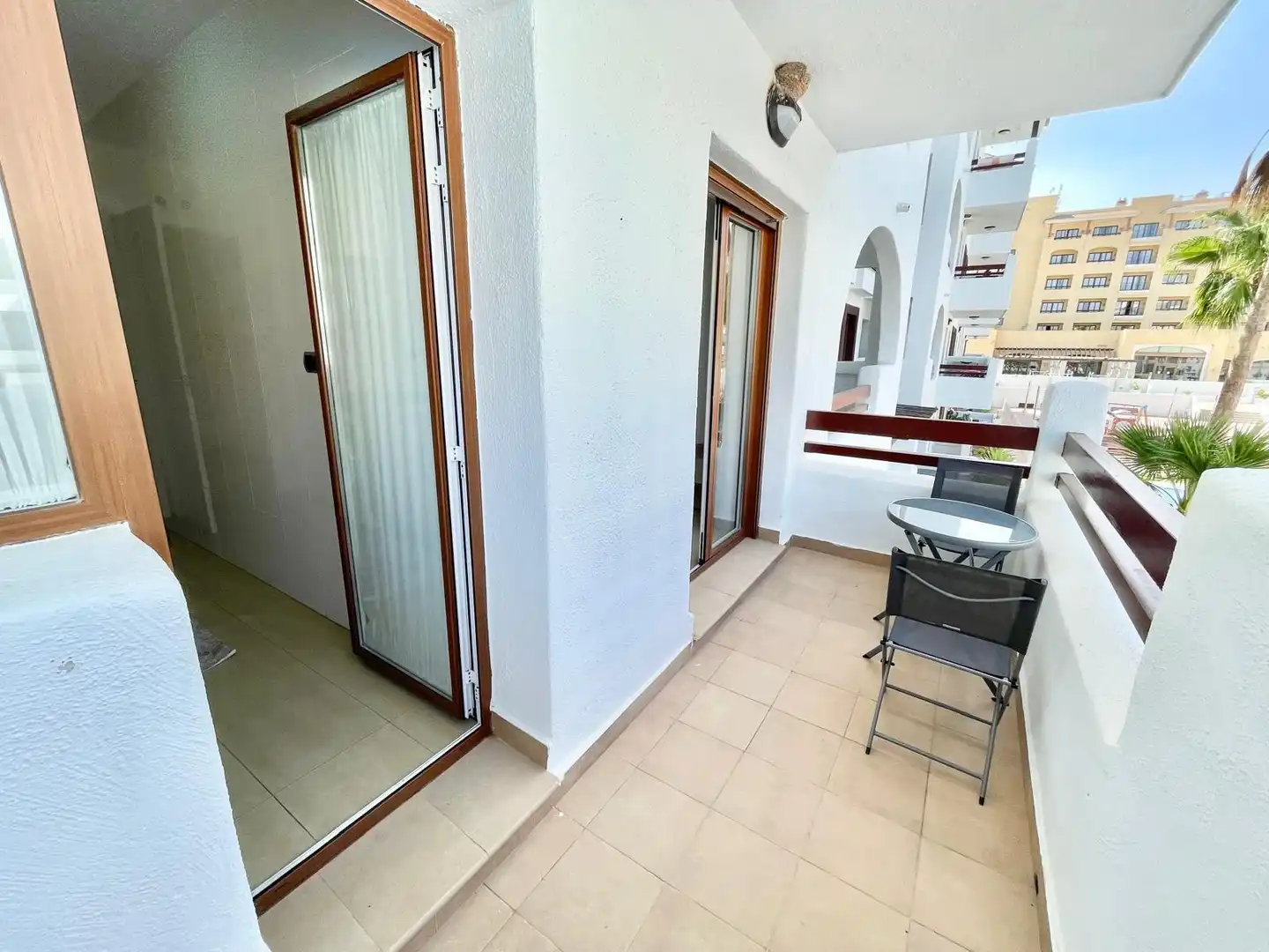 Terrassa de Apartament de lloguer en Los Alcázares amb Aire condicionat, Piscina i Moblat