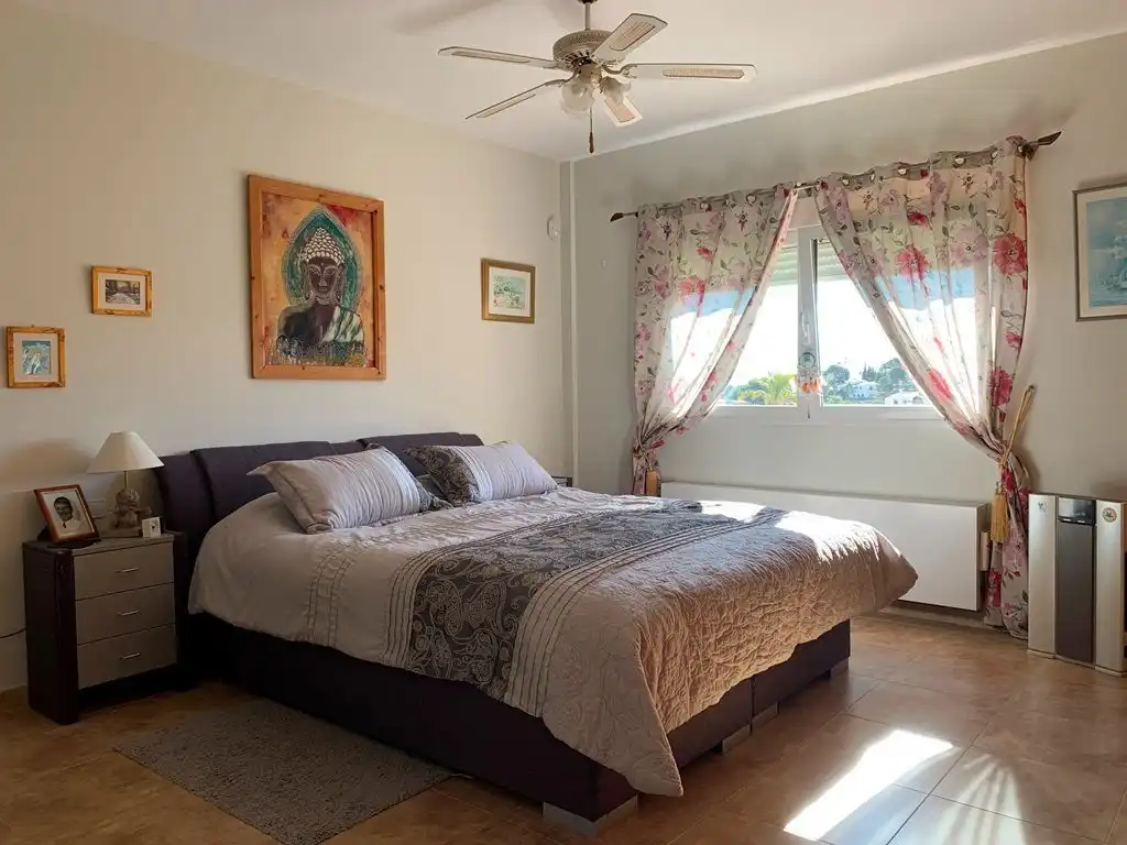 Bedroom of Houses for sale in L'Alfàs del Pi  with Air Conditioner, Heating and Private garden