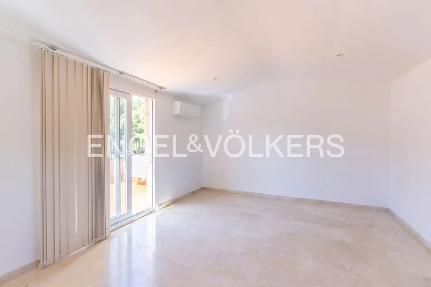 Sala de estar de Casa o chalet en venta en Puçol con Aire acondicionado, Calefacción y Jardín privado
