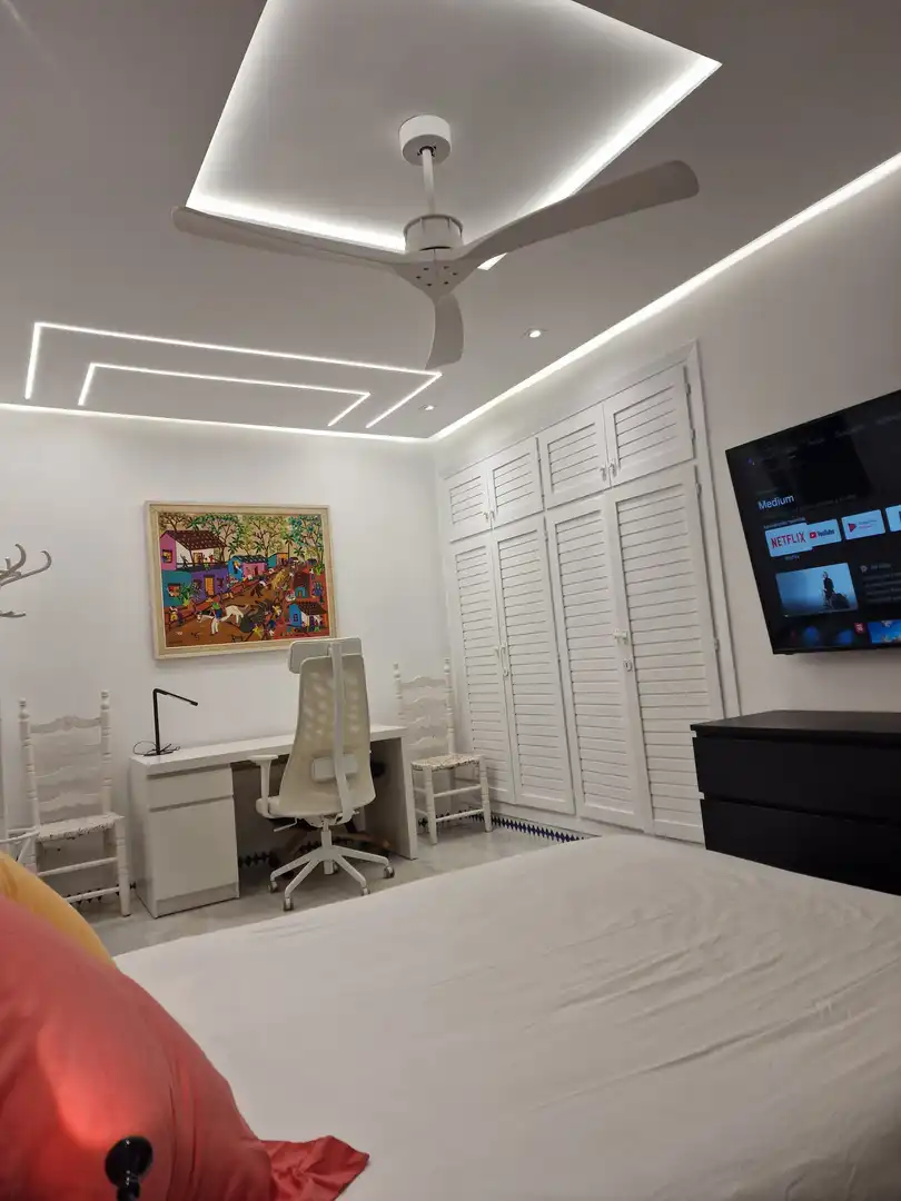 Maisonette zur Miete in Estepona mit Klimaanlage, Terrasse und Schwimmbad