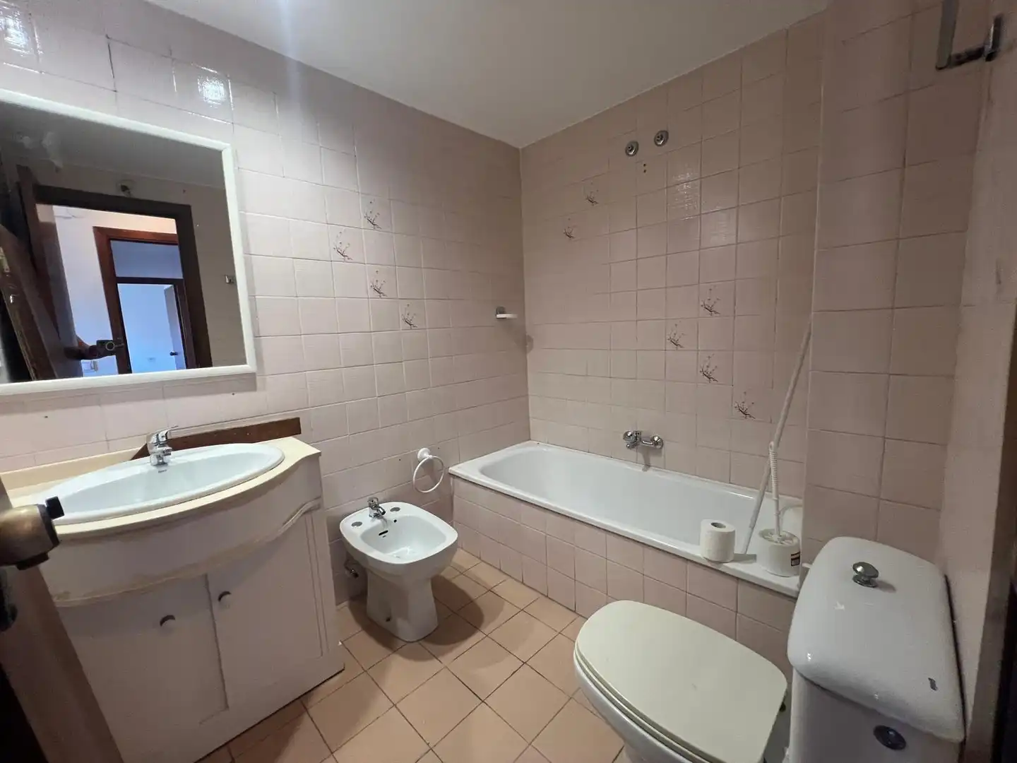 Bathroom of Flat for rent in Valencia  with Private garden, Terrace and Furnished