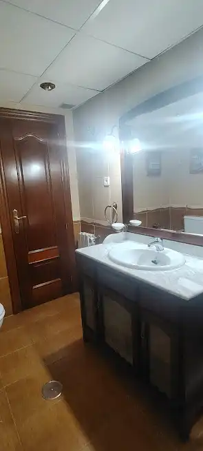 Bany de Pis en venda en Linares amb Aire condicionat, Calefacció i Balcó