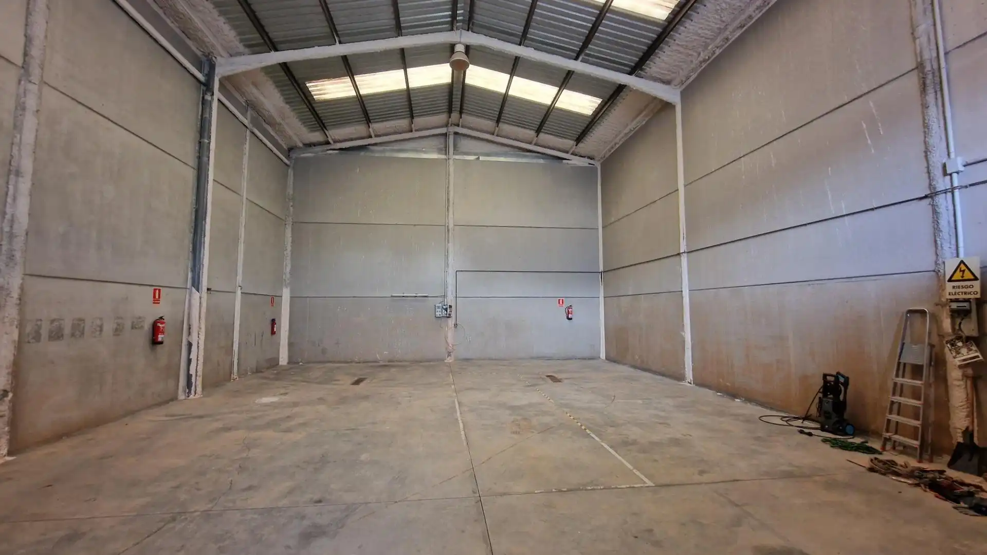Industrial building to rent in Riba-roja de Túria, imagen 2
