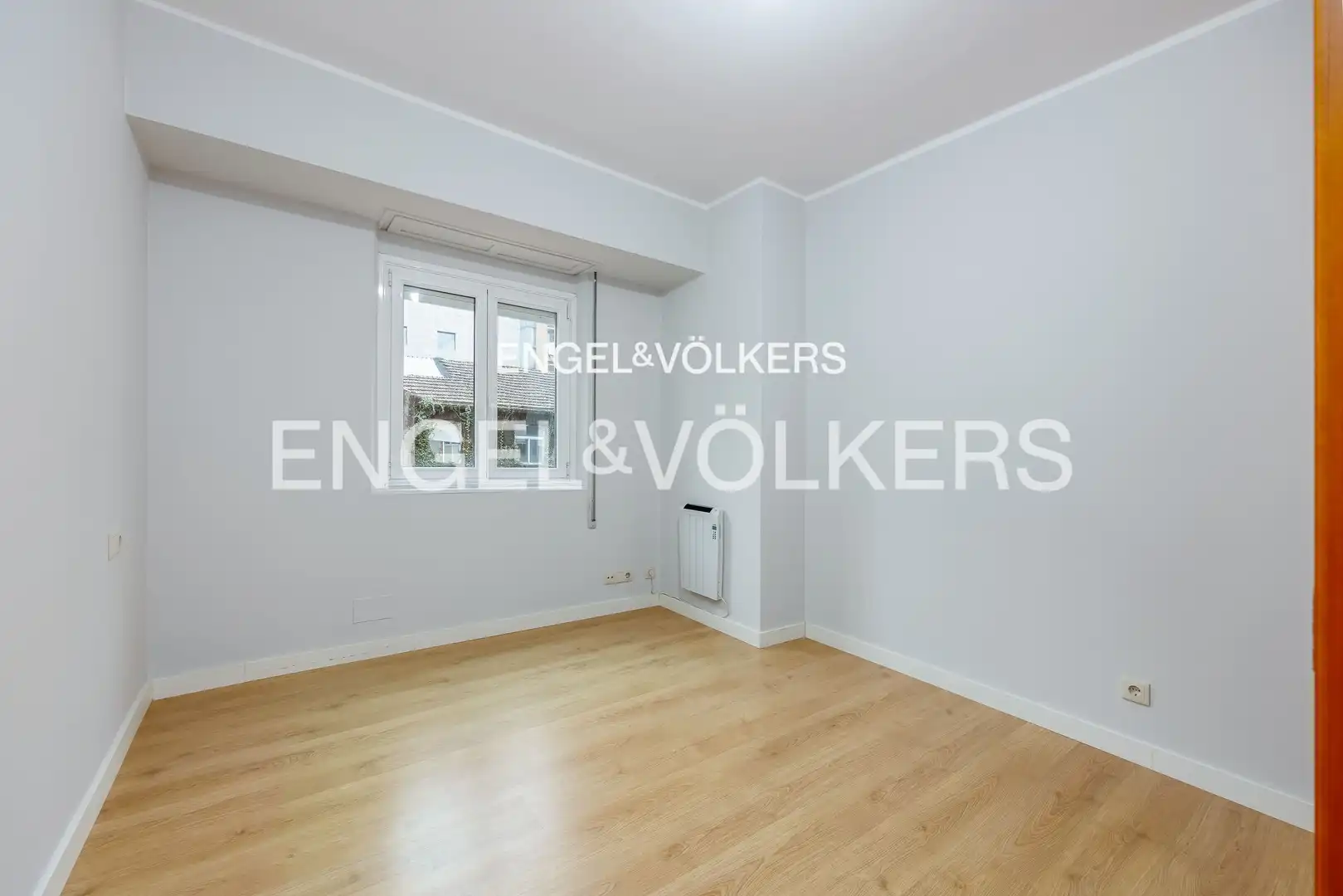 Habitación de Piso en venta en Vigo  con Calefacción, Terraza y Balcón