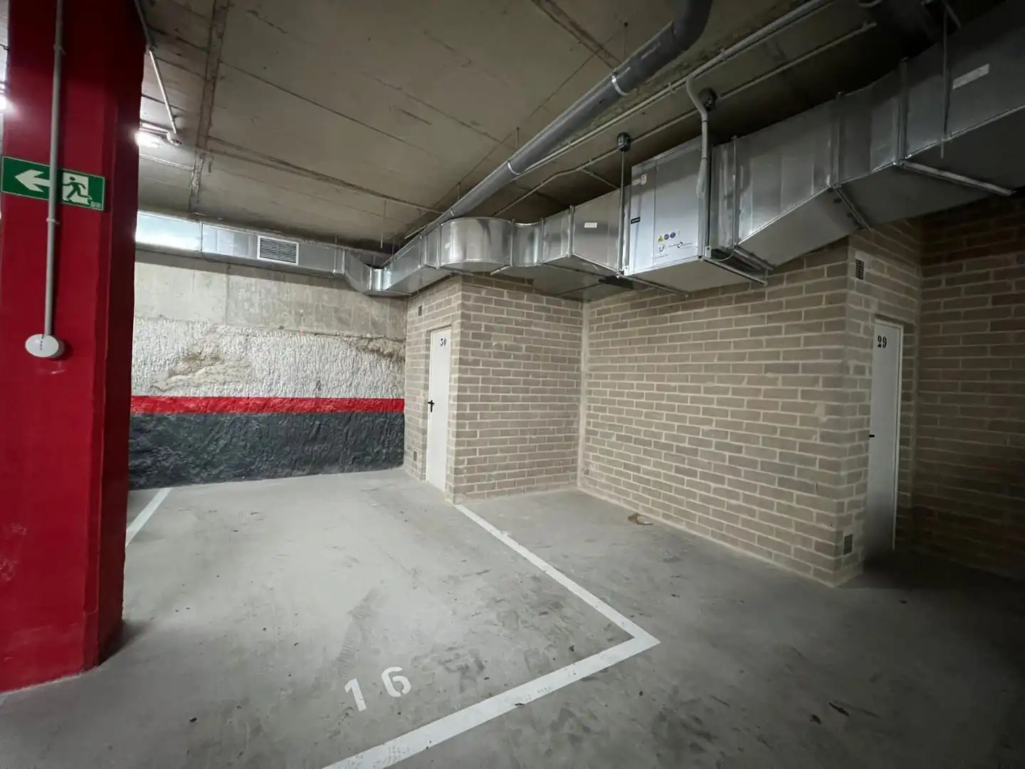 Parking of Attic for rent in Girona  with Air Conditioner, Terrace and Storage room