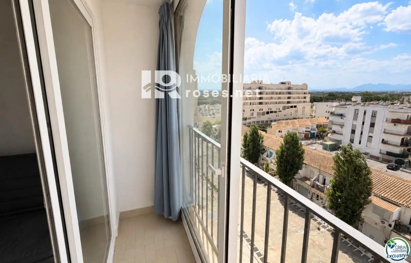 Studio with lift for sale in Delta Muga