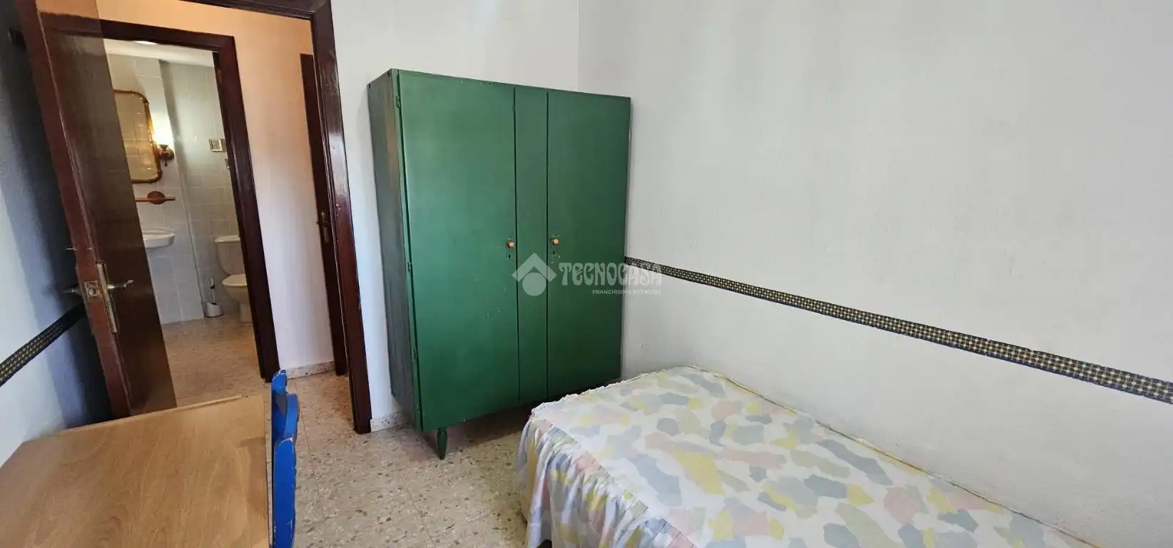 Dormitori de Pis en venda en Huelva