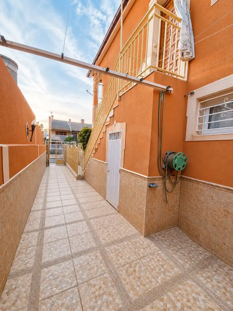 Vista exterior de Casa o xalet en venda en Mazarrón amb Aire condicionat i Calefacció