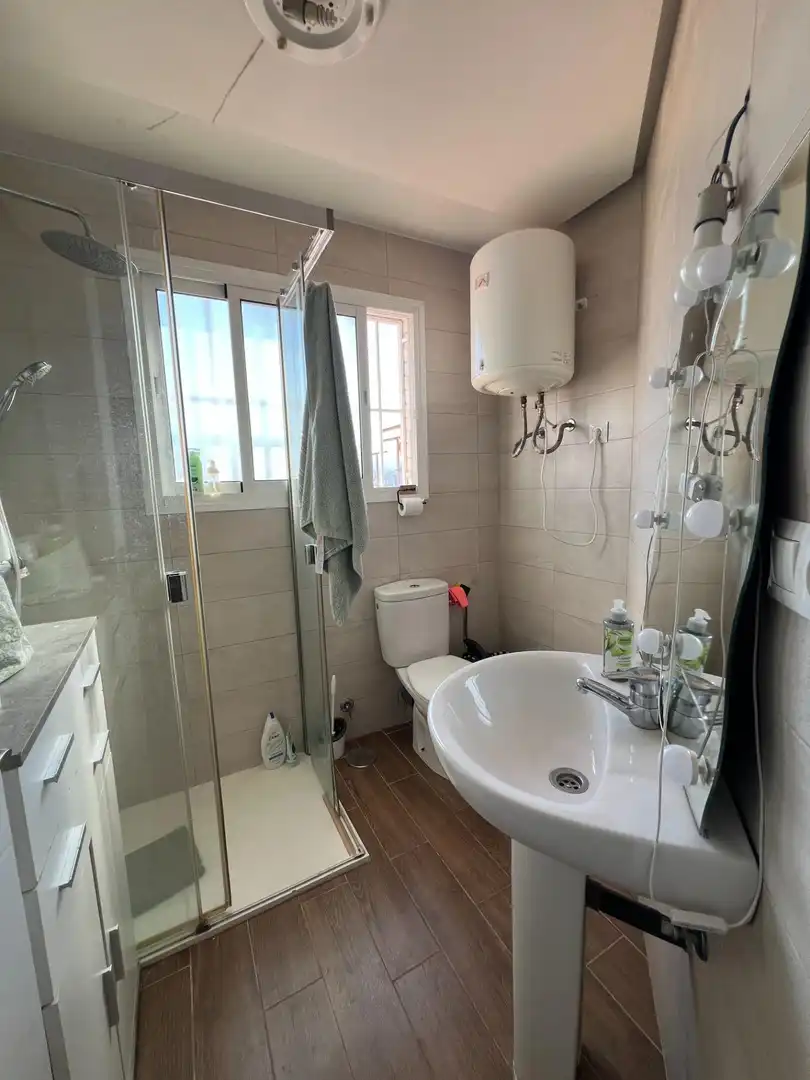 Badezimmer von Dachboden zum Verkauf in Málaga mit Gemeinschaftspool