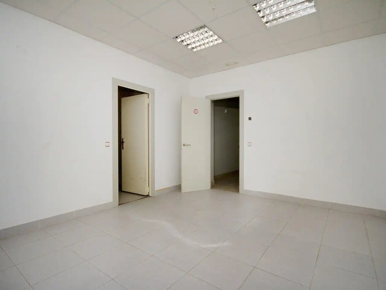 Gewerbefläche zum Verkauf in Calle del Carmen 6
