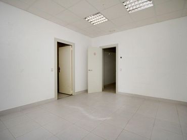 Gewerbefläche zum Verkauf in Calle del Carmen 6