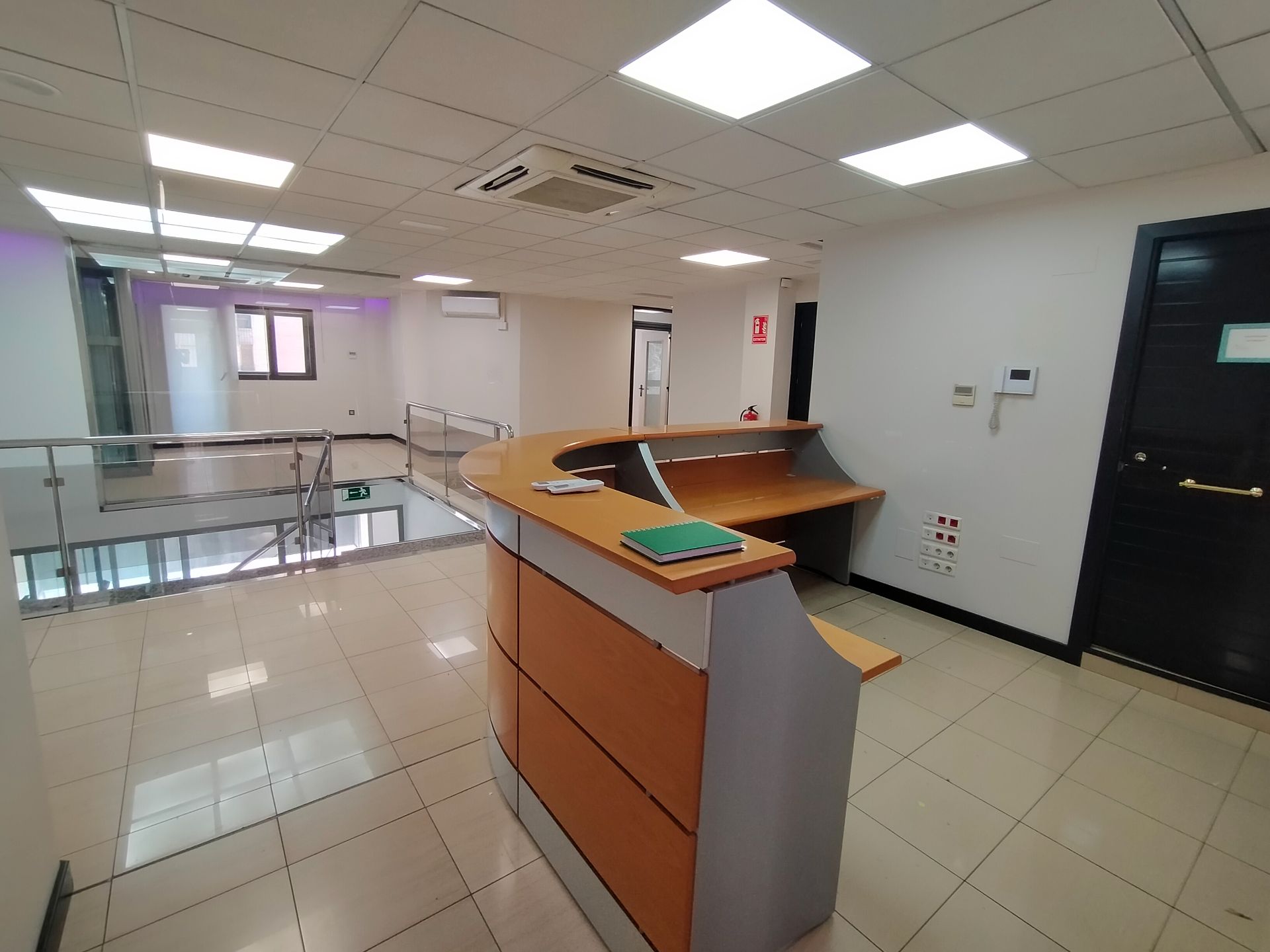Premises for sale in  Zaragoza Capital  with Air Conditioner and Furnished