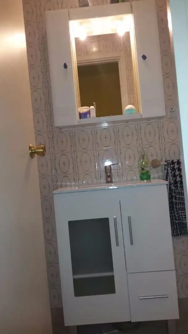 Baño de Piso de alquiler en Santiago de Compostela  con Calefacción, Parquet y Amueblado