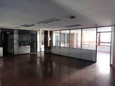 Oficina amb ascensor en venda a Calle de Pau Claris