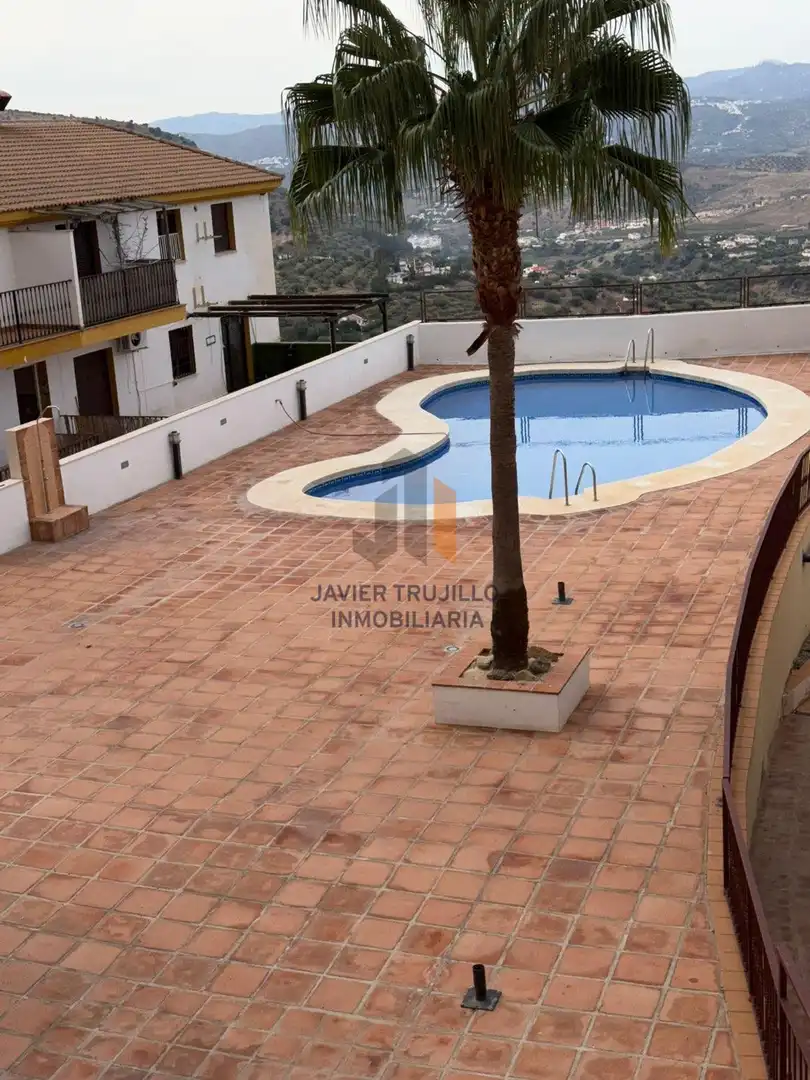 Schwimmbecken von Wohnung zum Verkauf in Alcaucín mit Klimaanlage, Heizung und Terrasse