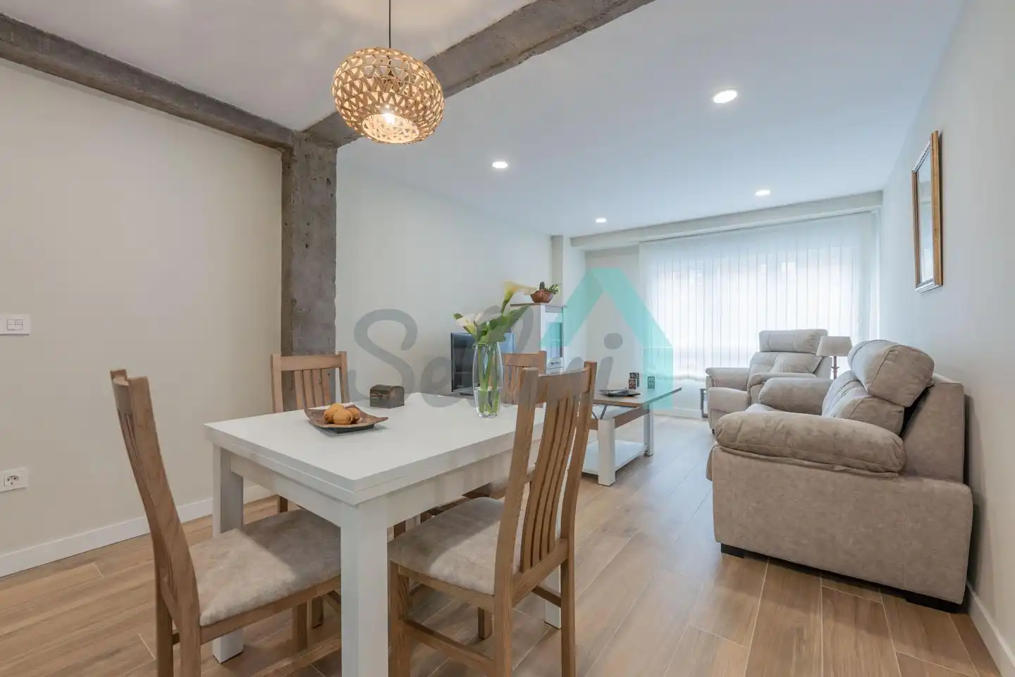 Living room of Flat for sale in Oviedo   with Heating and Furnished