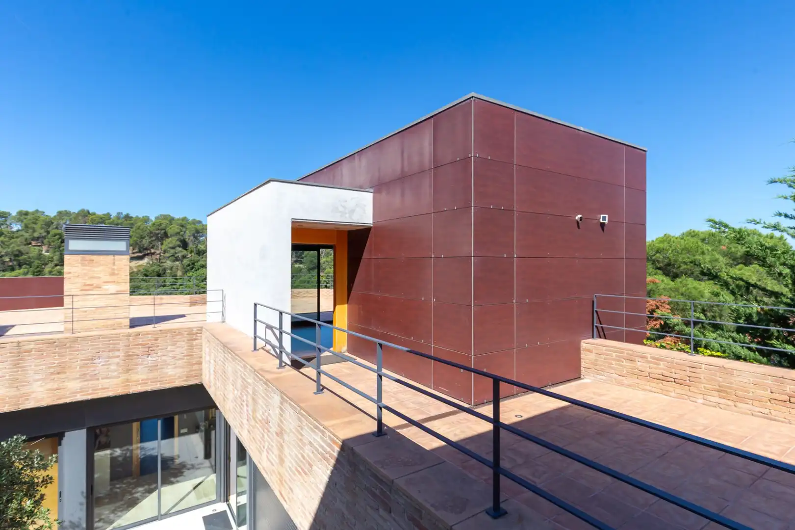 Vista exterior de Casa o xalet en venda en Sant Cugat del Vallès amb Aire condicionat, Calefacció i Terrassa