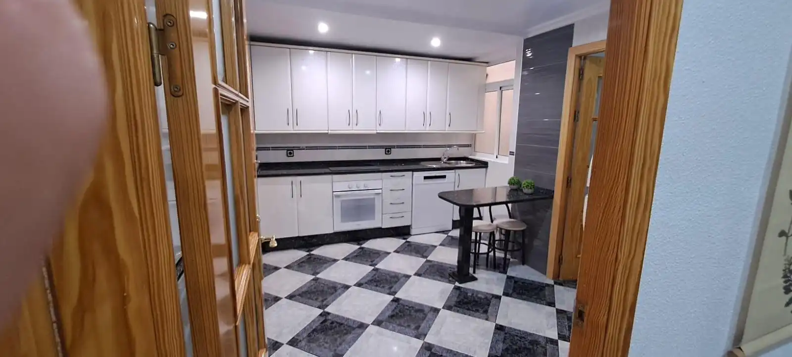 Kitchen of Flat for rent in Córdoba  with Terrace