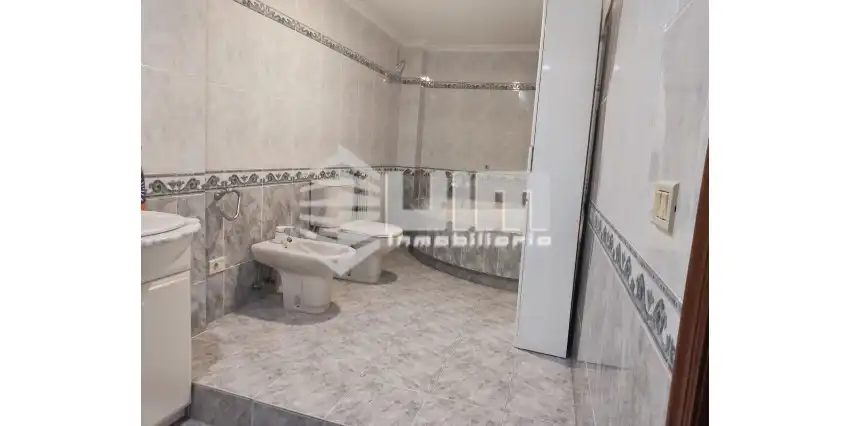 Baño de Casa adosada en venta en Sagunto / Sagunt con Aire acondicionado, Calefacción y Terraza