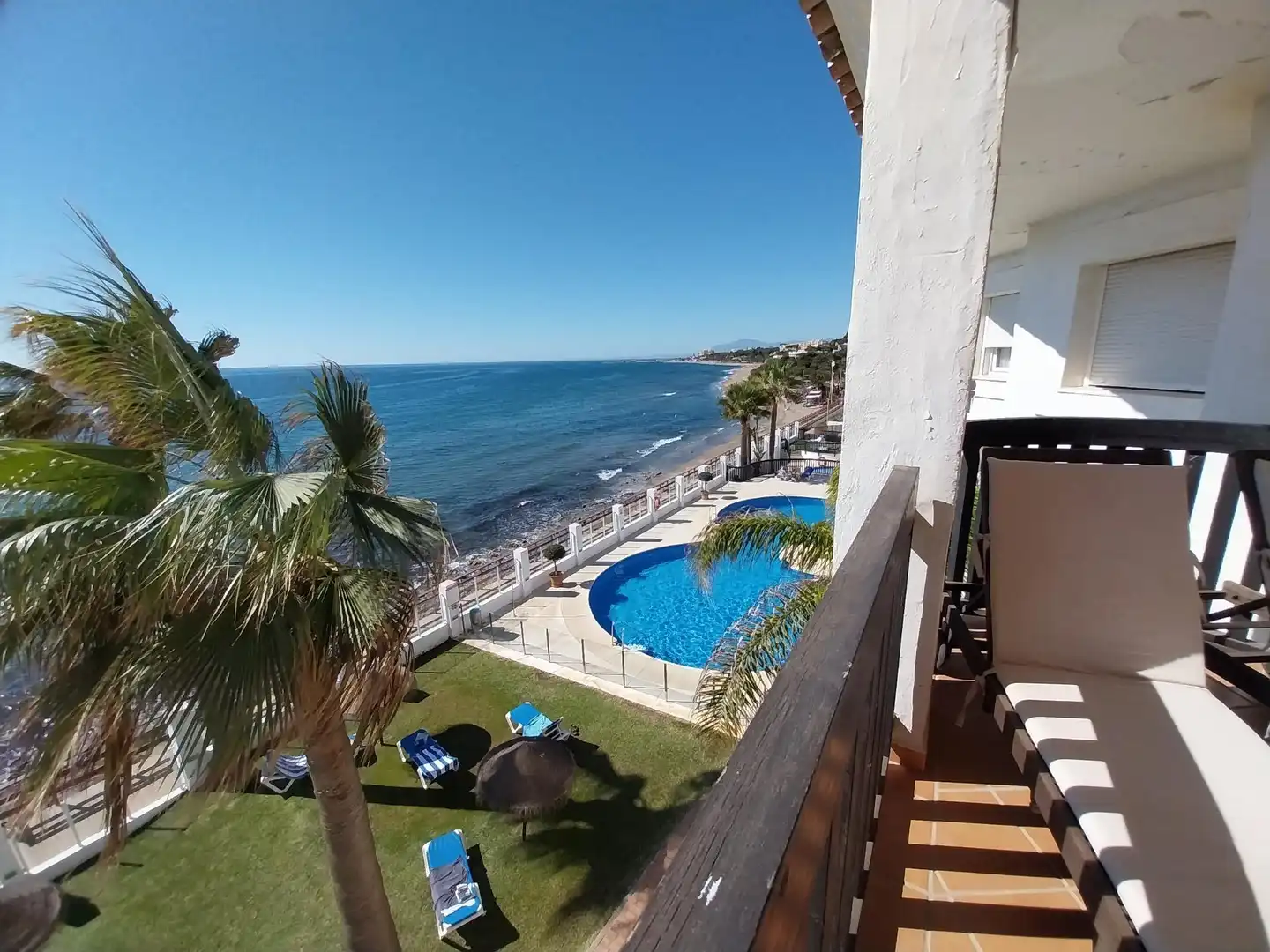 Schlafzimmer von Wohnungen zur Miete in Mijas mit Heizung, Privatgarten und Terrasse