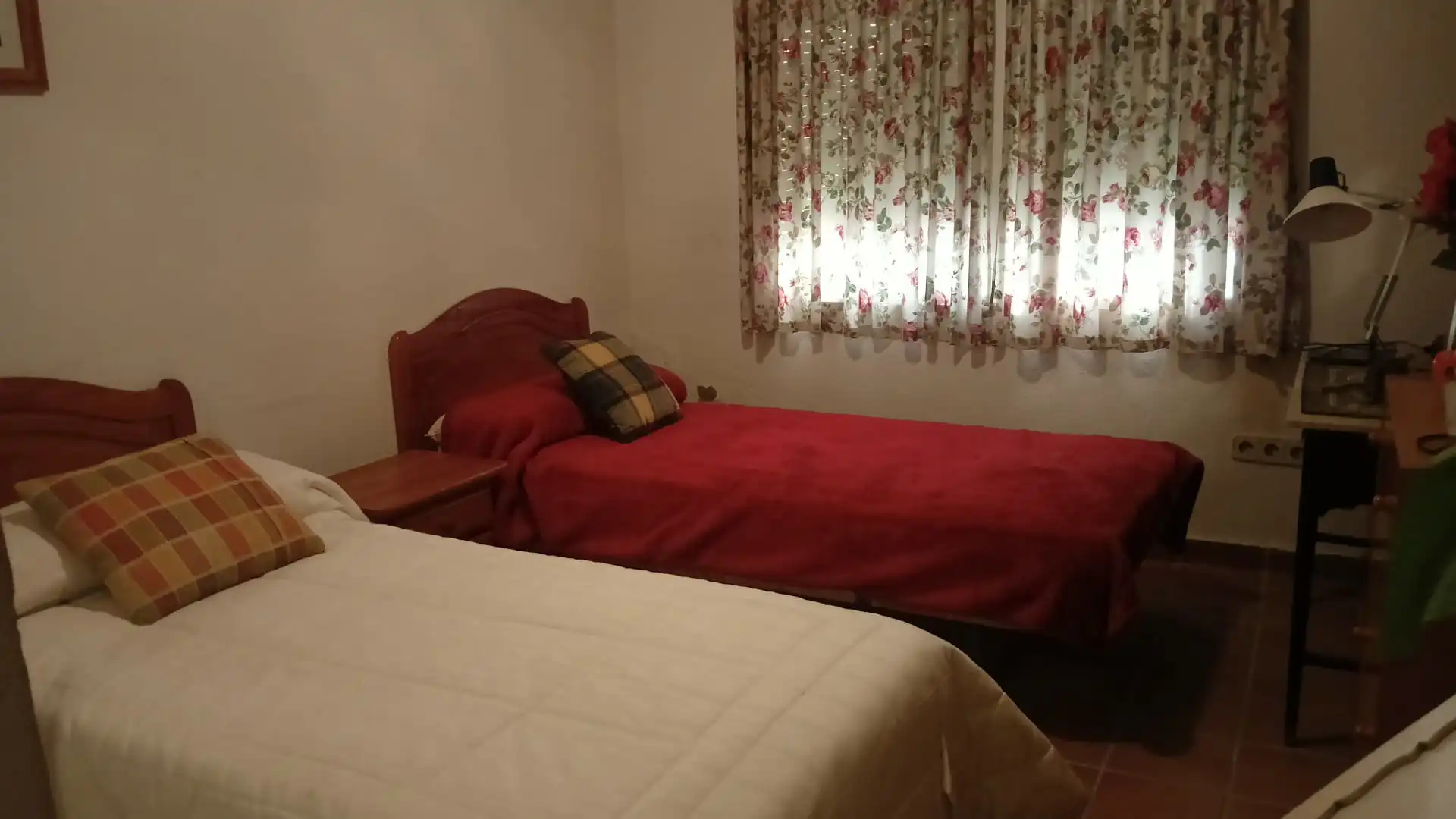 Dormitori de Casa o xalet en venda en Riba-roja de Túria amb Terrassa i Piscina