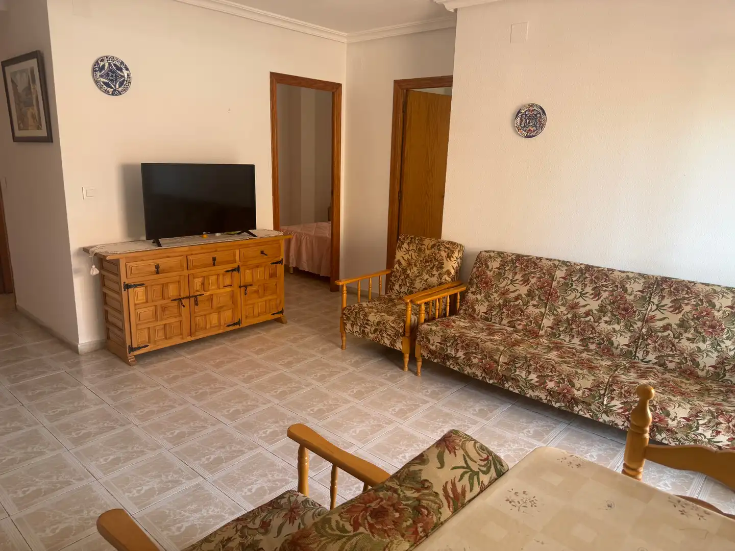 Living room of Flat for sale in Torrevieja  with Terrace, Furnished and Oven